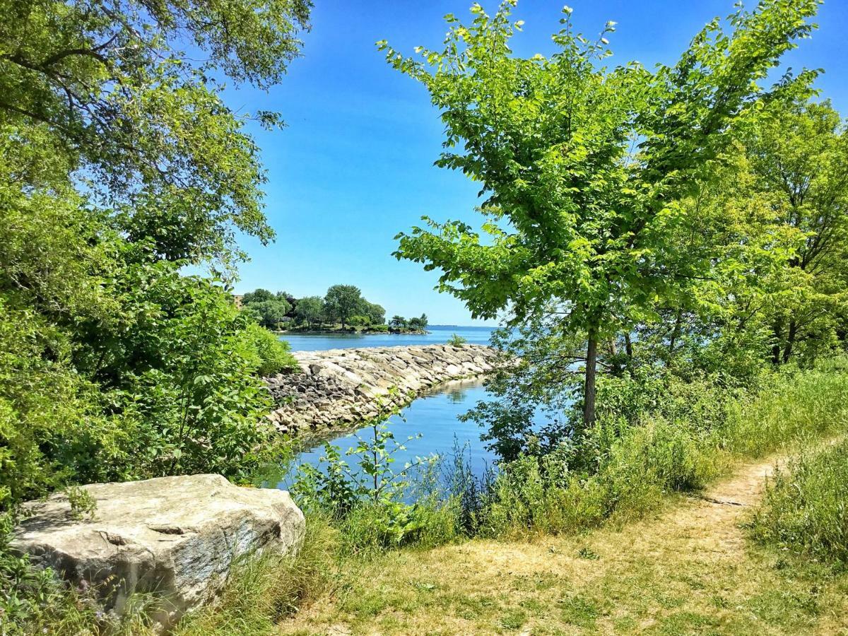 The Westlake Toronto Buitenkant foto