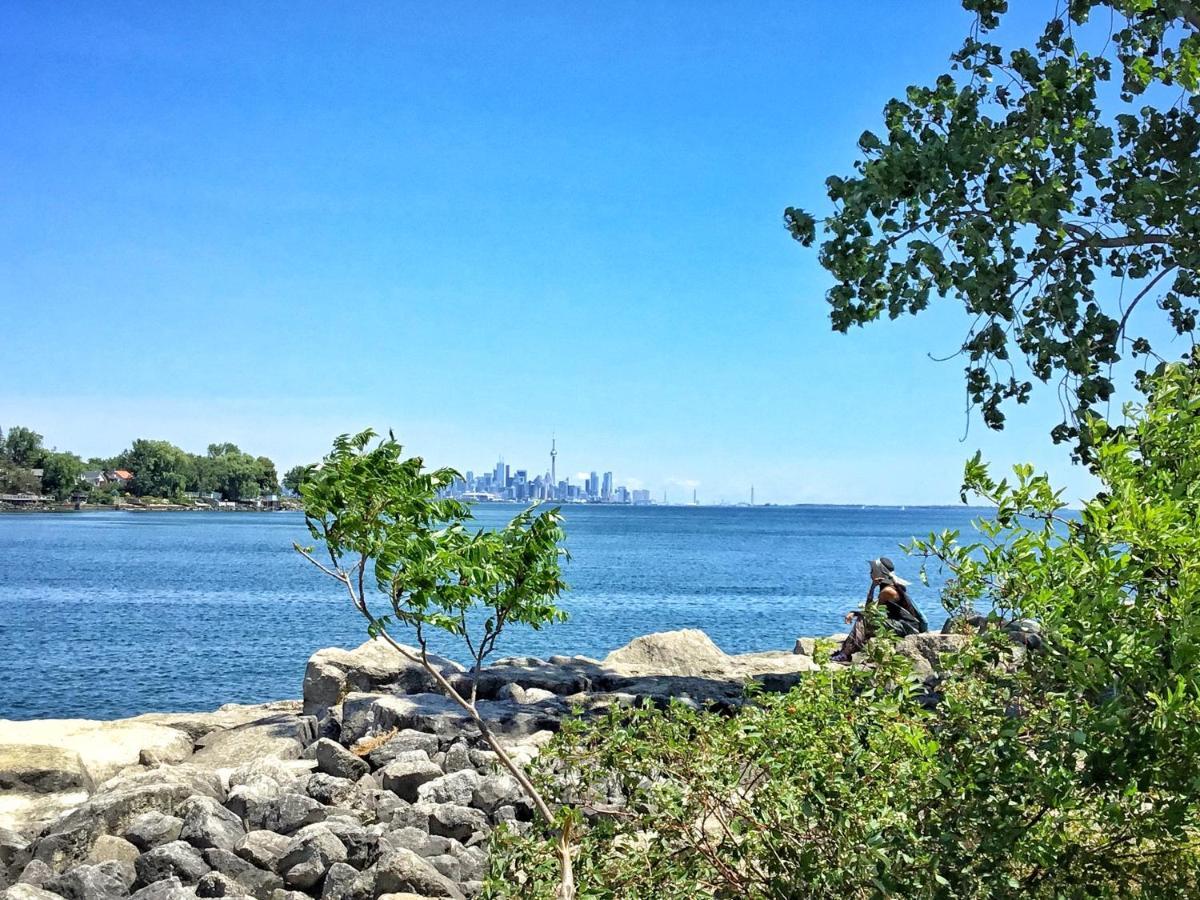The Westlake Toronto Buitenkant foto